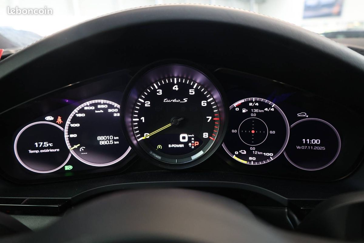 PORSCHE Cayenne Coupe E-Hybrid 4.0 V8 680 ch Tiptronic BVA Turbo S (image 32)