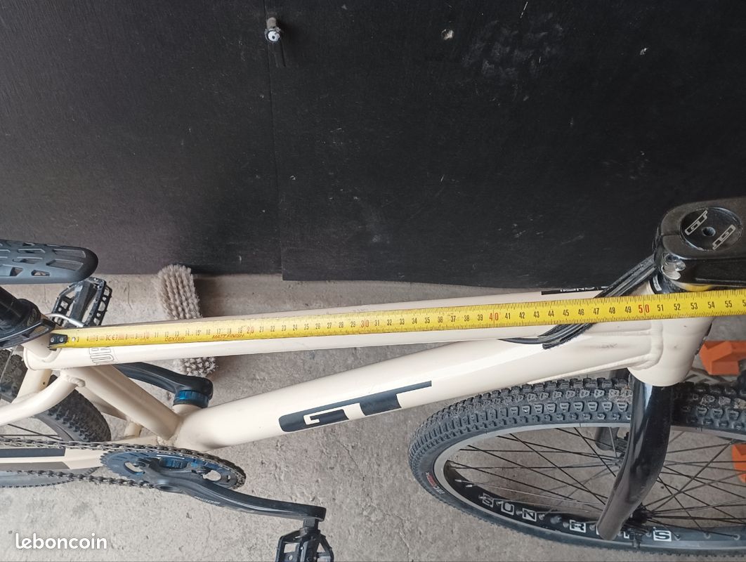 Roue Avant 24 Pouces Pour BMX GT - Occasion, Moyeux Inclus, état Opérationnel