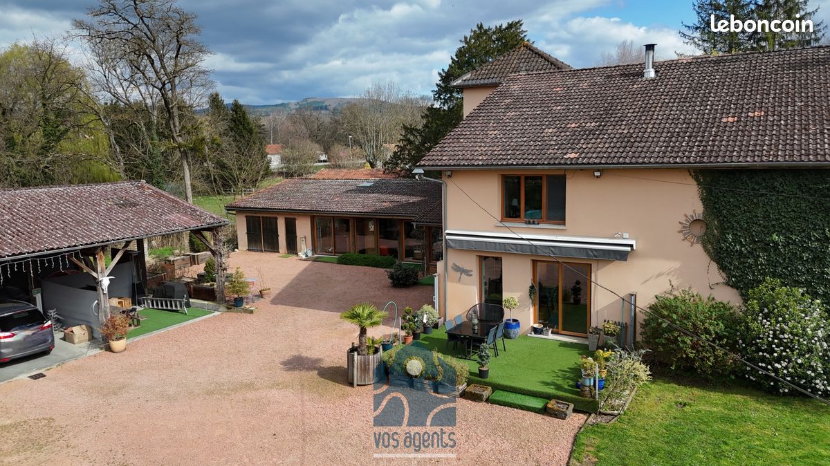 Maison 6 pièces 170 m² · à Puy-Guillaume · 170 m² · 399 900 €