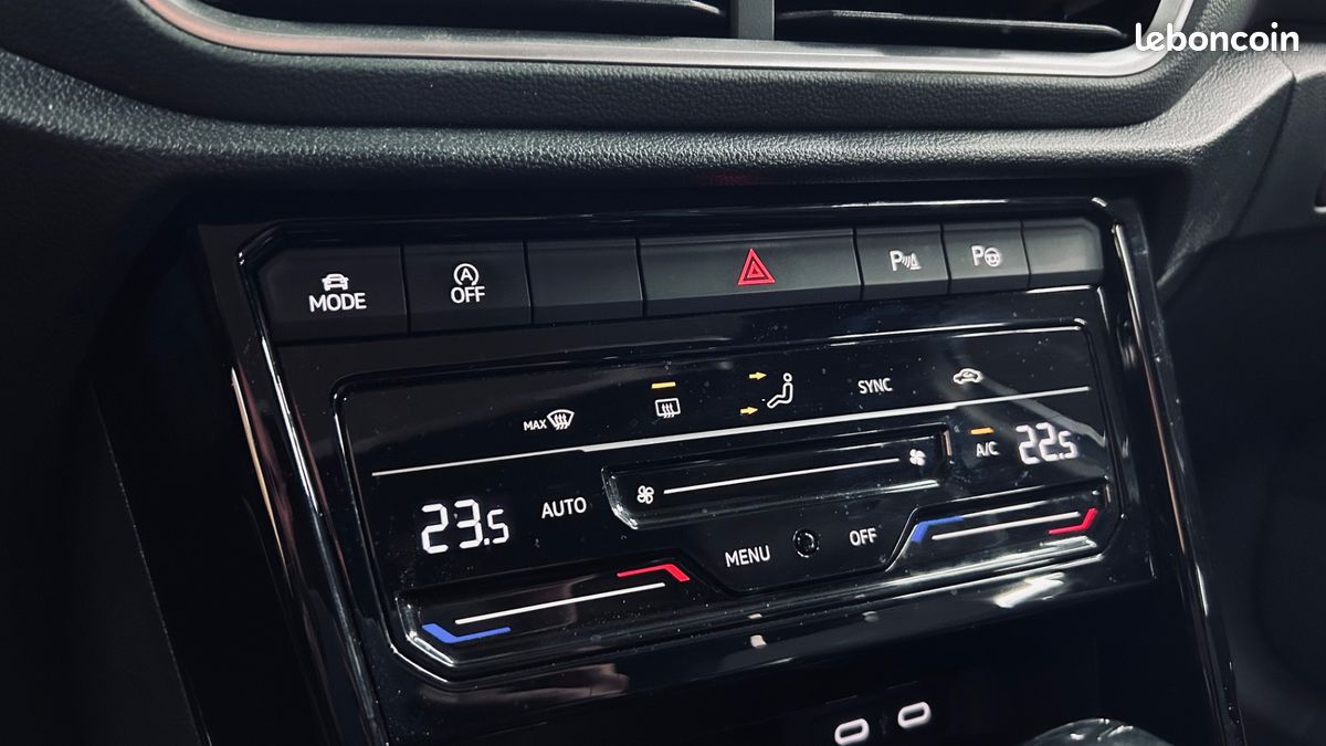 Volkswagen t-ROC 2.0 TDI 150 CH R-Line DSG+ CARPLAY+DIGITALCOCKPIT +CAMERA +ACC + GARANTIE 12 MOIS (image 29)