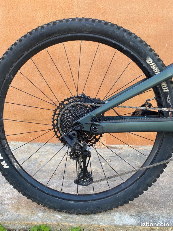 Vends très beau velo / VTT enduro / DH ransom 920 2023 (image 3)