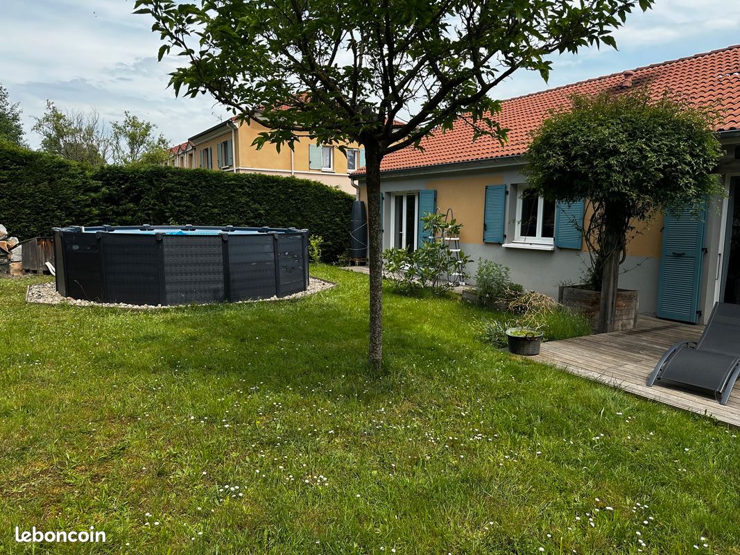 Maison 6 pièces 183 m² · à Saint-Genest-Lerpt · 183 m² · 389 000 €
