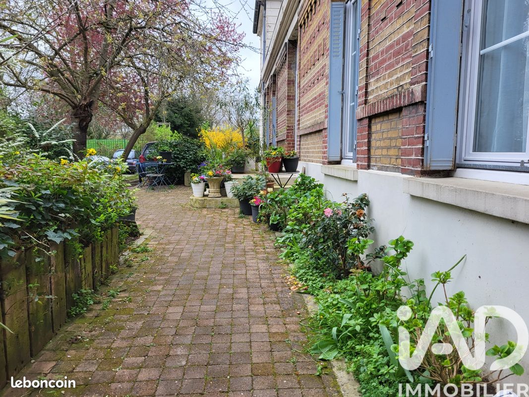 Appartement 2 pièces 60 m² · à Épinay-sur-Seine · 60 m² · 195 000 €