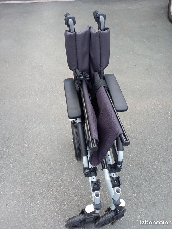 Fauteuil roulant invacare action 2NG (image 3)