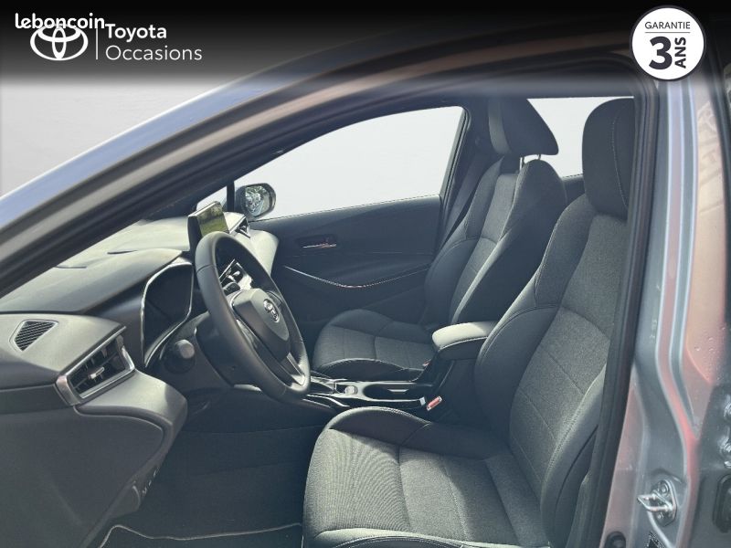 Toyota Corolla 1.8 140ch Design Pack Confort (image 11)