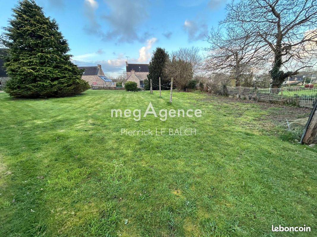 Terrain 900 m² · à Plouaret · 900 m² · 49 000 €