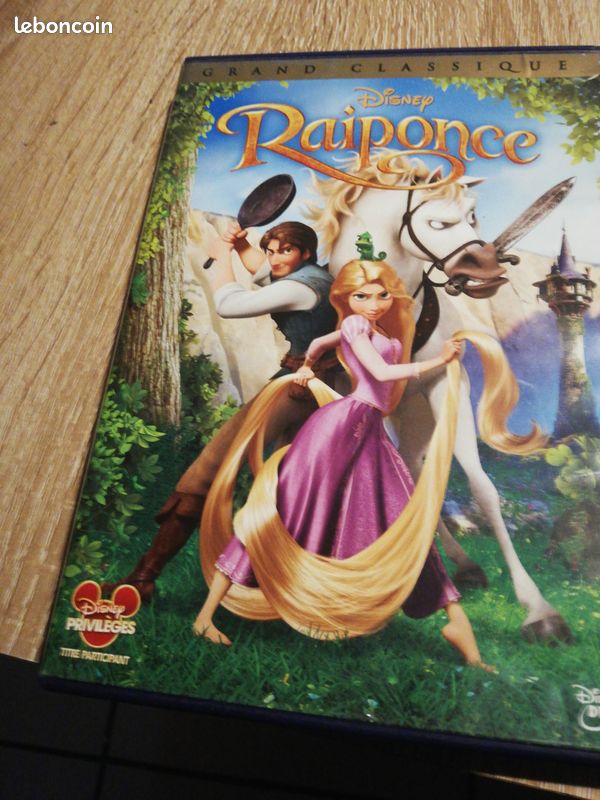 Dvd dysney raiponce en tres bon état (image 1)