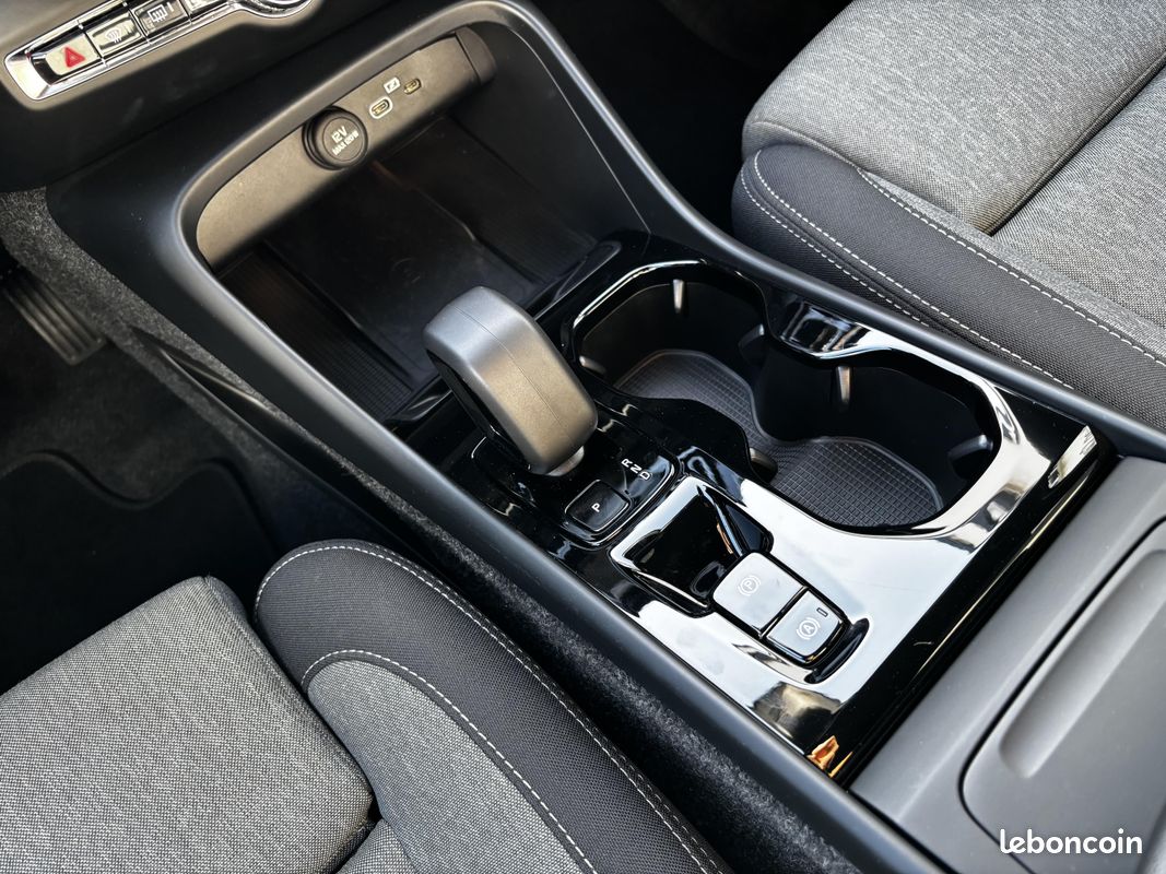 VOLVO XC40 B3 163 ch DCT7 Plus (image 15)