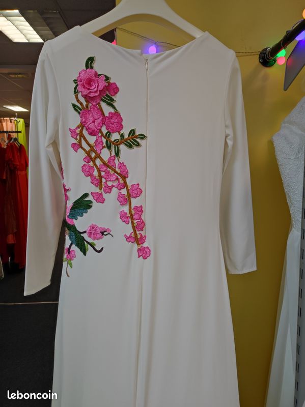 Robe de mariée en crepe avec dentelle, style boheme, NEUVE avec manches longues, taille 36 (image 8)