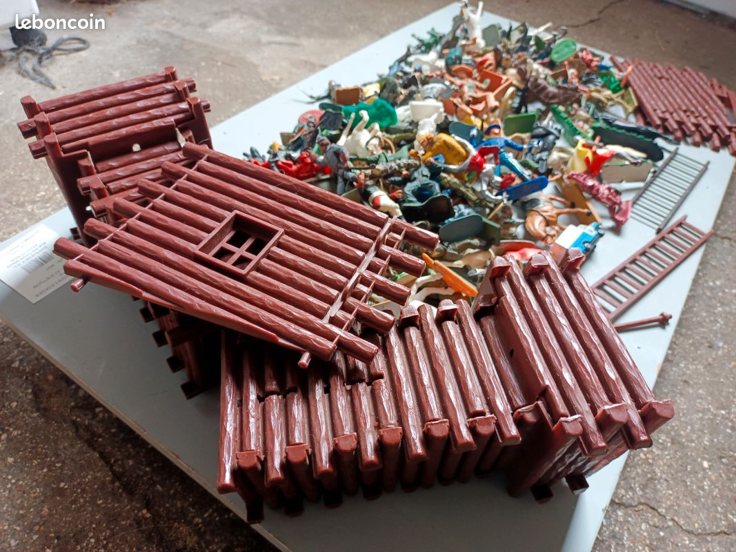 Lot De 15 Soldats Plastique Cassés (Starlux, Michel, Cofalux) - Échelle 1:32 - Occasion à Saisir