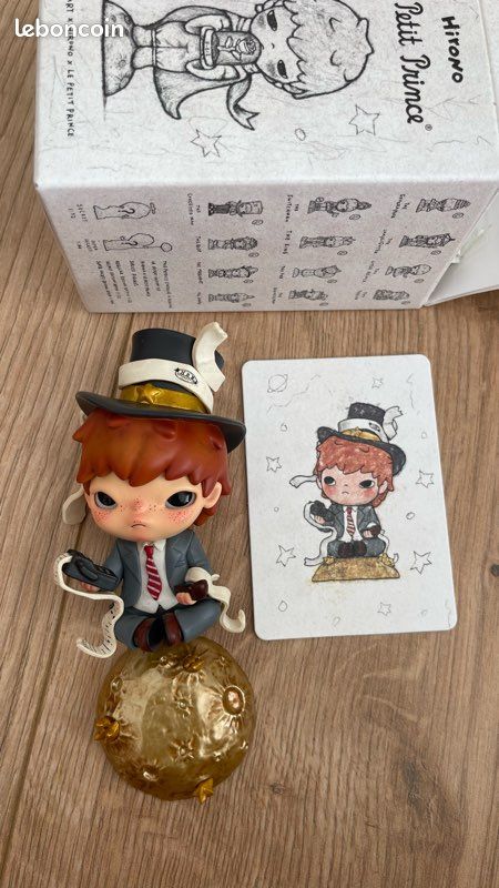Figurine Pop Mart - Hirono The Businessman (image 3)