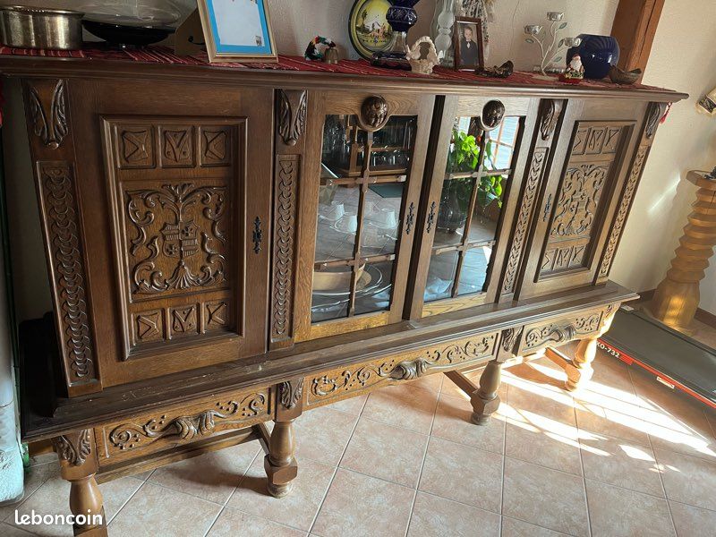 Table (image 5)