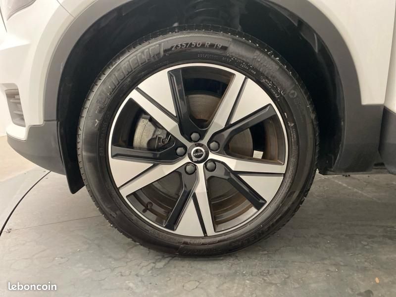 Volvo XC40 T5 Recharge 180 + 82ch R-Design DCT 7 (image 11)