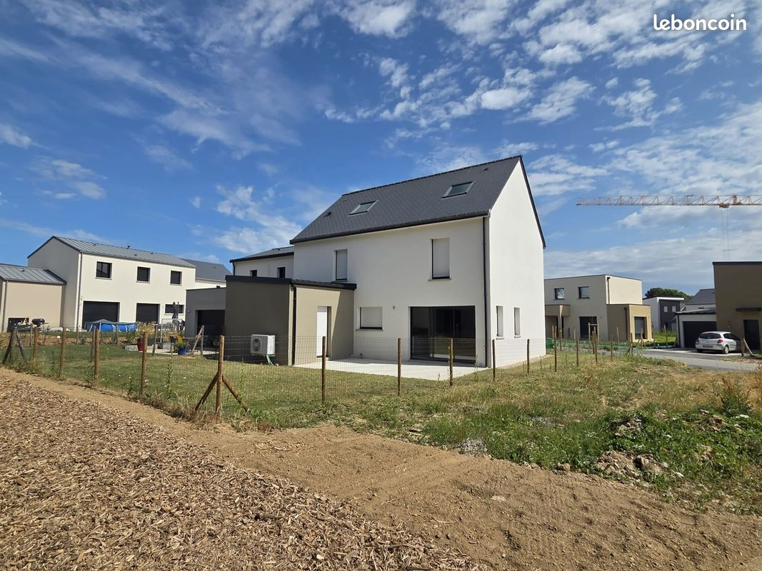 Maison 6 pièces 130 m² · à La Chapelle-des-Fougeretz · 130 m² · 439 000 €