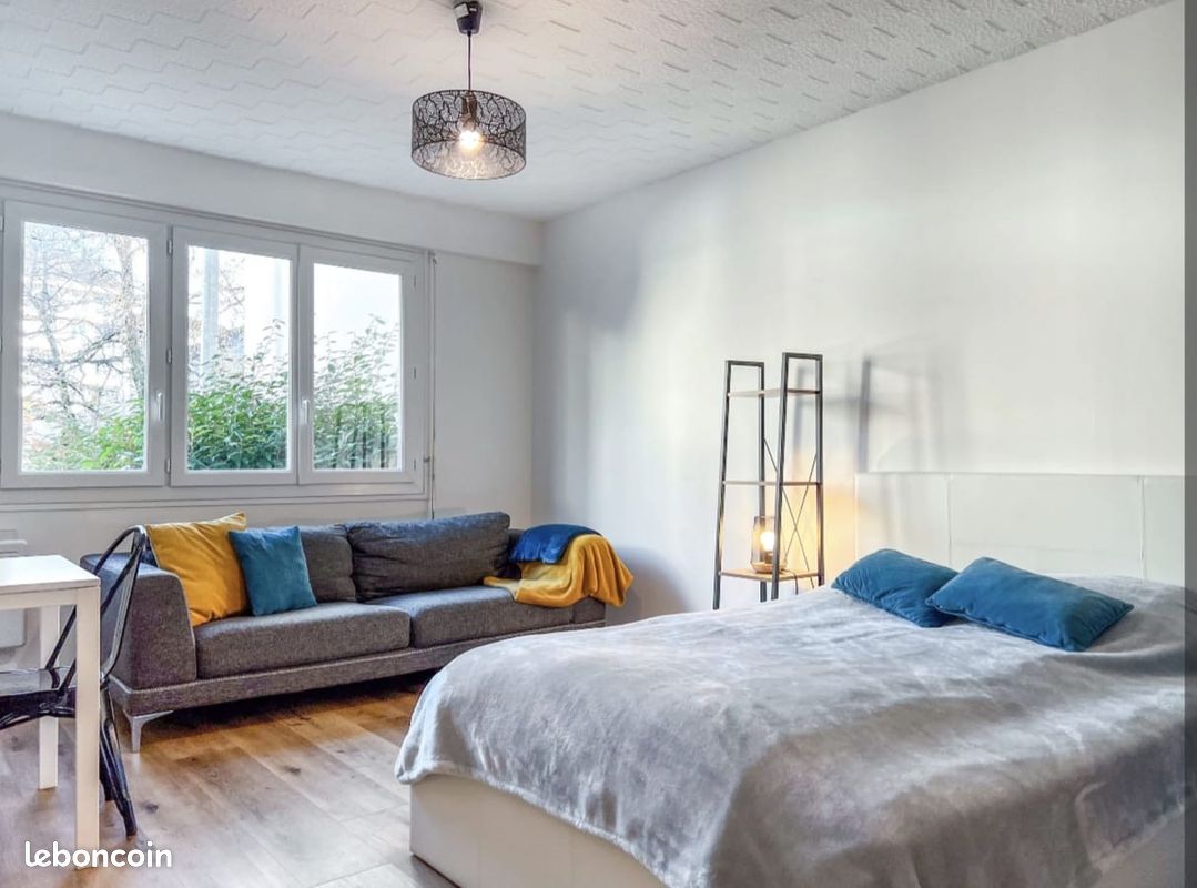 Appartement 1 pièce 35 m² · à Aurillac · 35 m² · 450 €