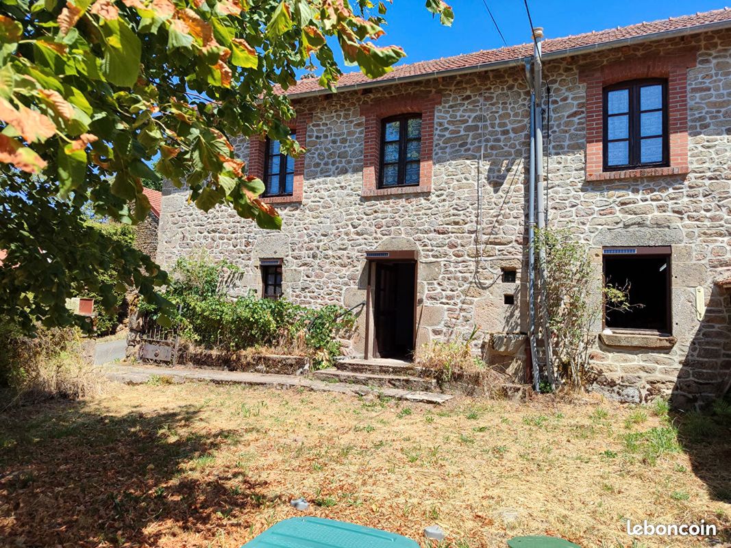 Maison 4 pièces 110 m² · à La Nouaille · 110 m² · 60 500 €