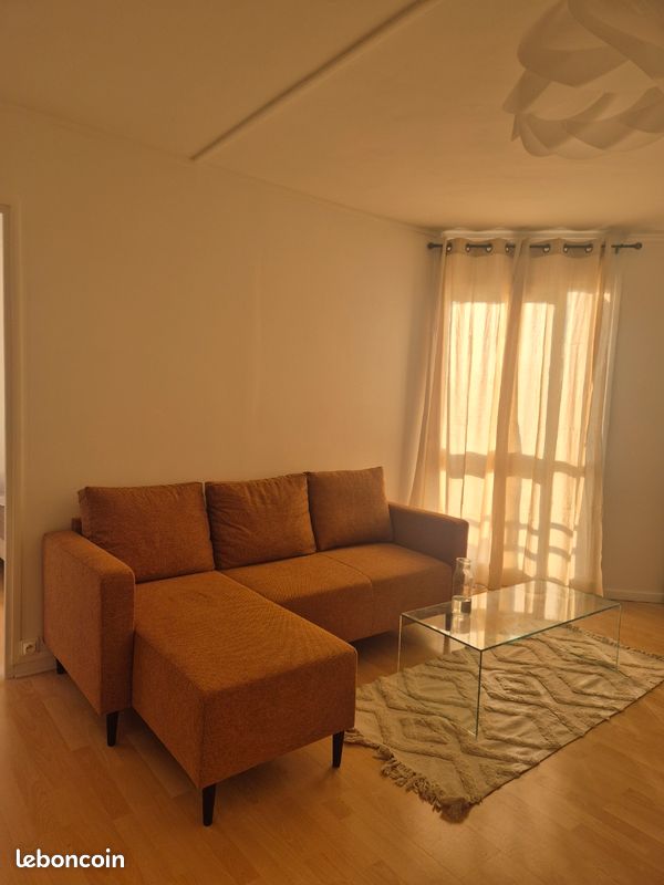 Chambre dans une colocation meublée, refaite à neuf, à 20 minutes de Chatelet (image 3)