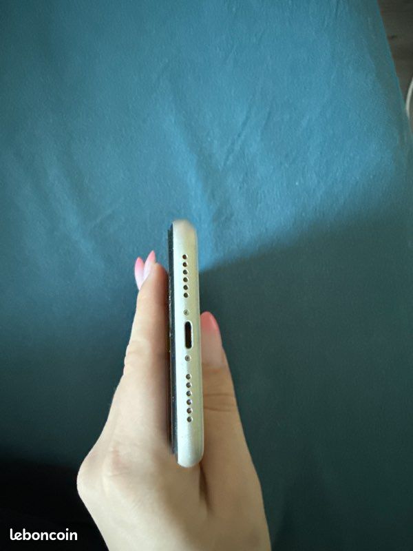 Iphone 11 (image 6)