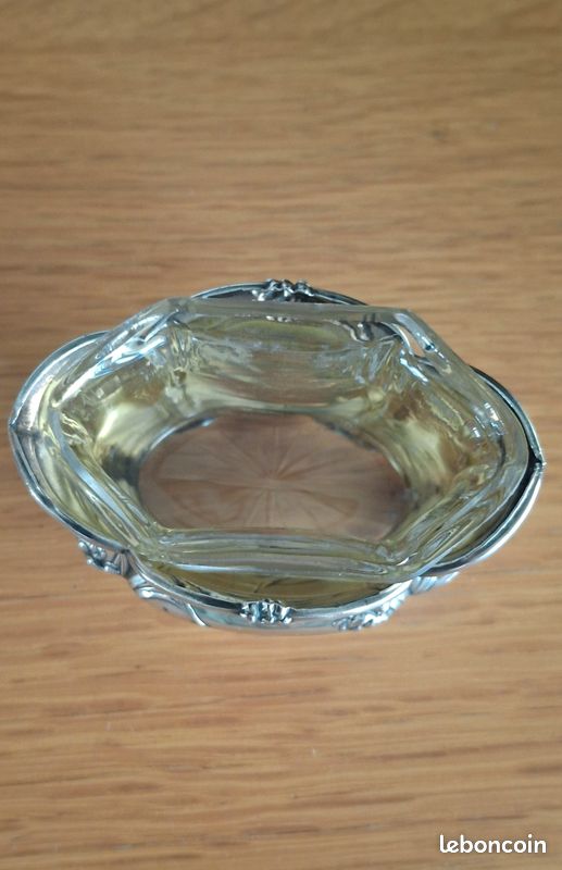 Salière ancienne en argent (image 4)
