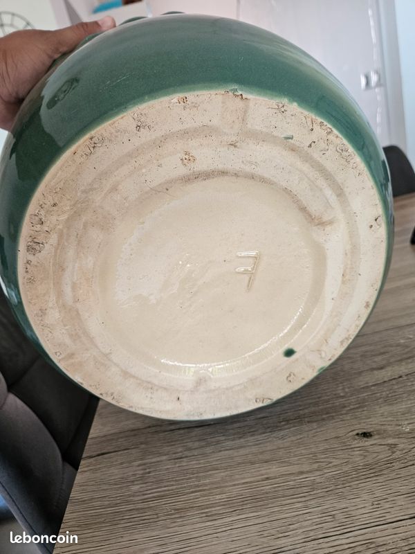Grand cache-pot en céramique émaillée verte, diamètre 36,5 cm (image 6)