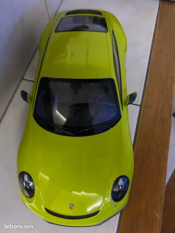 Porsche 911 1/12 (image 6)