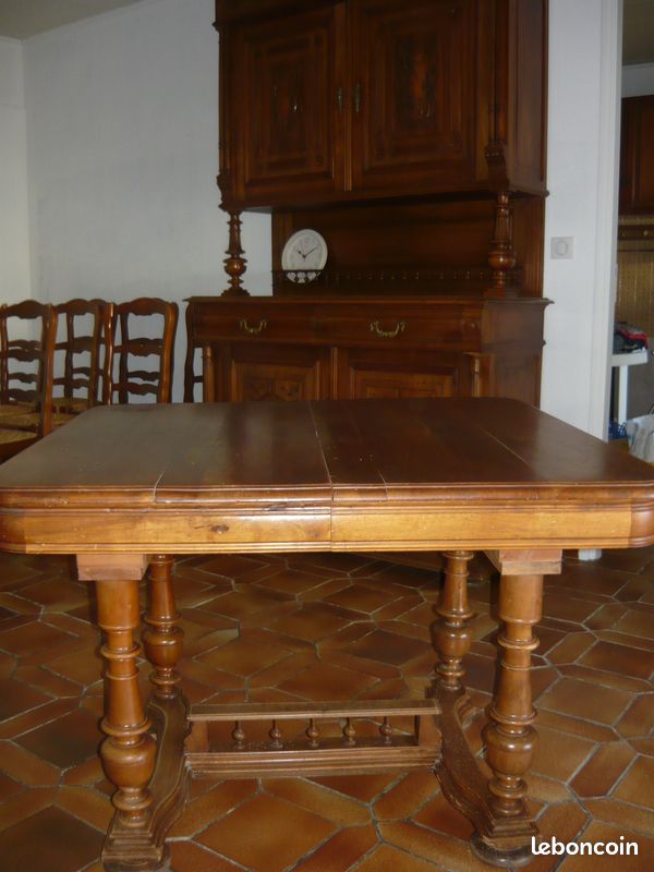 Table Ancienne (image 1)