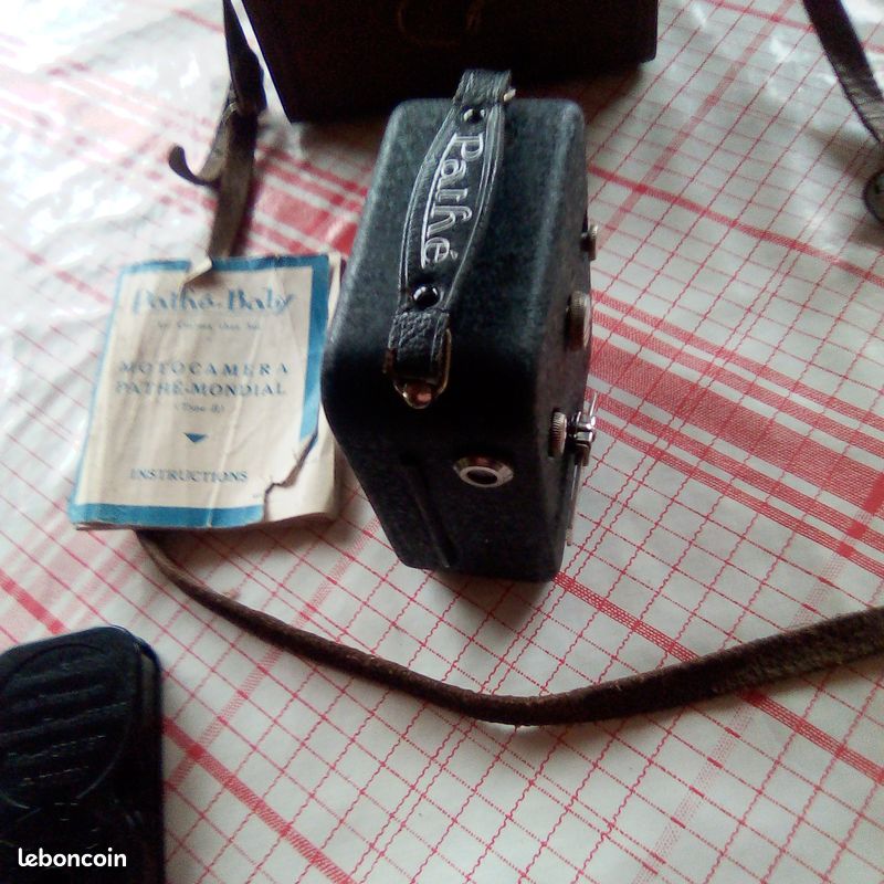Lot 313 - A Pathe Baby with Motor 9.5mm Cine Movie