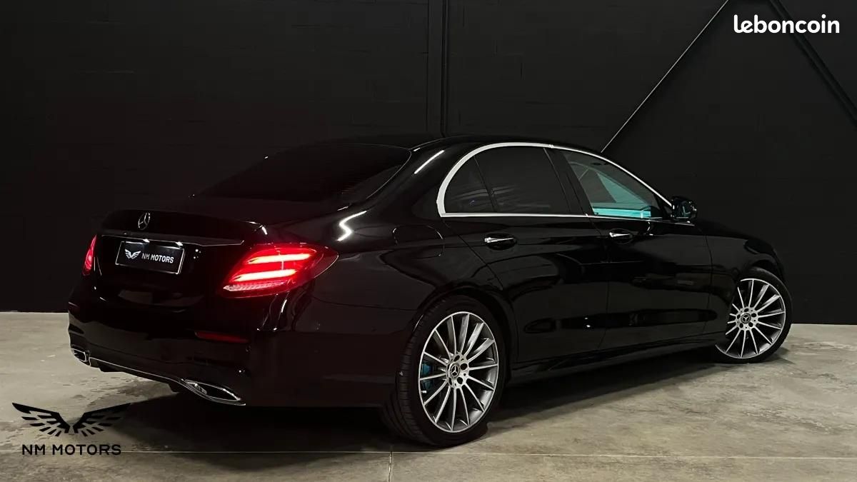 Mercedes Classe E 220 D 195 CV AMG LINE 4MATIC 9G-TRONIC BVA - INTERIEUR TIFFANY BLUE (image 4)