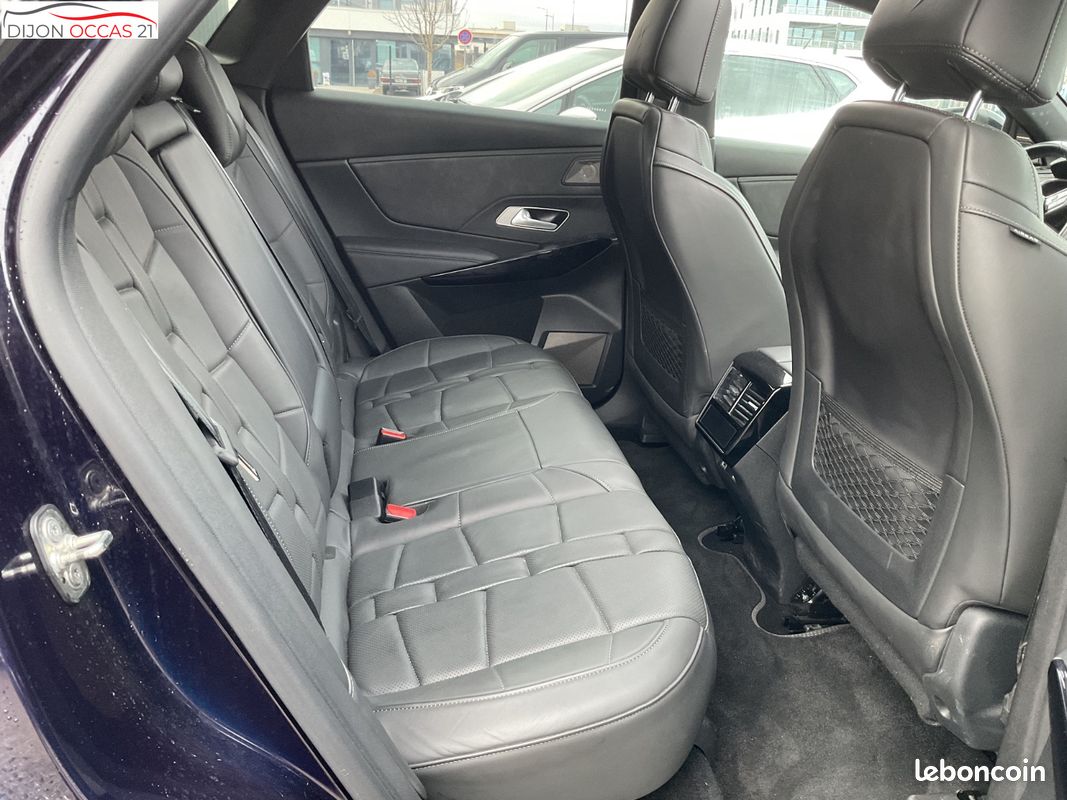 DS DS7 CROSSBACK BlueHDi 180 EAT8 Louvre (image 13)