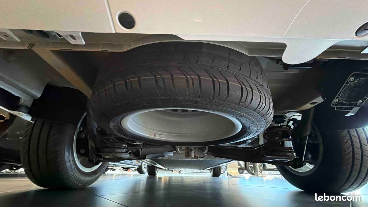 Mercedes evito fourgon 60 kwh long fwd (image 14)