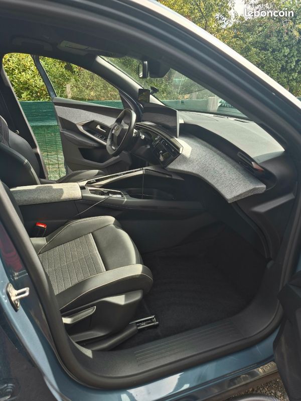 Peugeot 5008 Hybride (image 3)