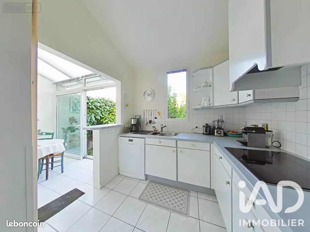 Maison 6 pièces 135 m² · à Tours · 135 m² · 487 000 €