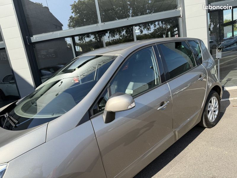 Renault SCENIC III 1.2 TCE 115CH ENERGY (image 9)