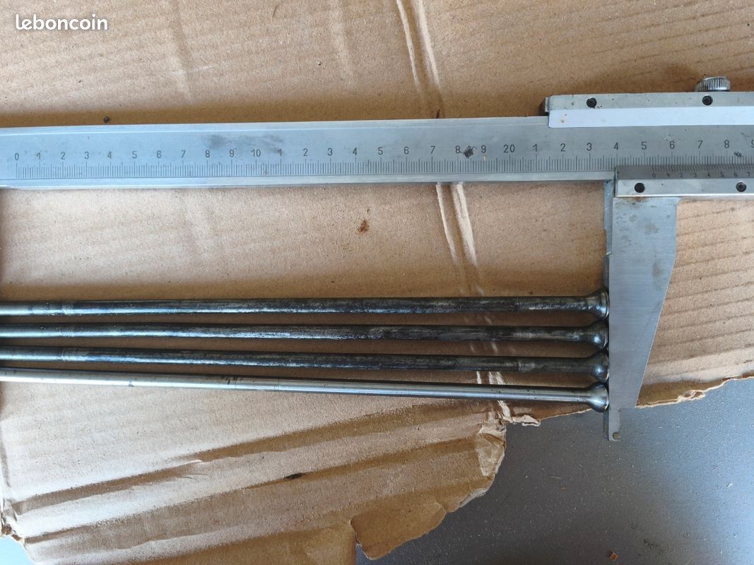 Tiges de commande de culbuteurs Citroën traction 252mm (image 1)