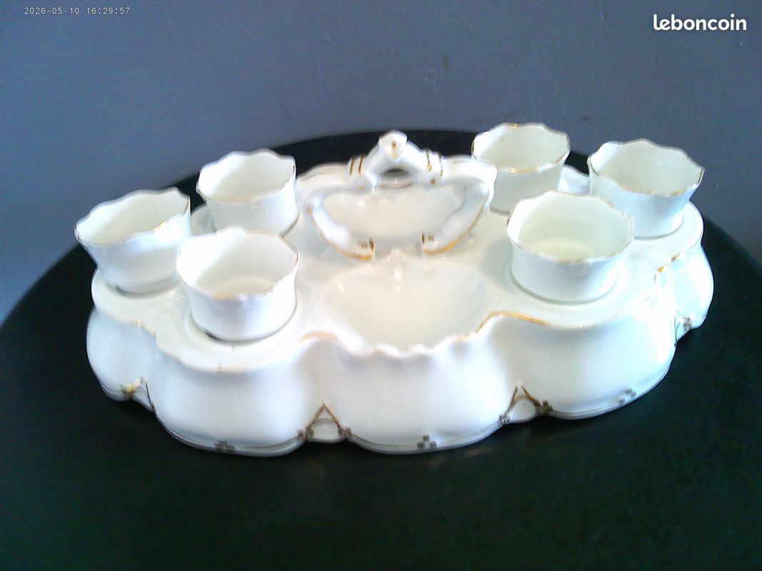 SERVICE A OEUFS XIXème en porcelaine (image 1)