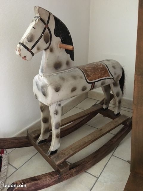 Cheval a bascule (image 2)