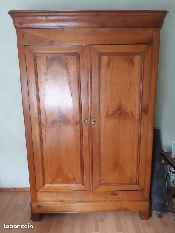 Armoire ancienne Louis Philippe merisier (image 1)