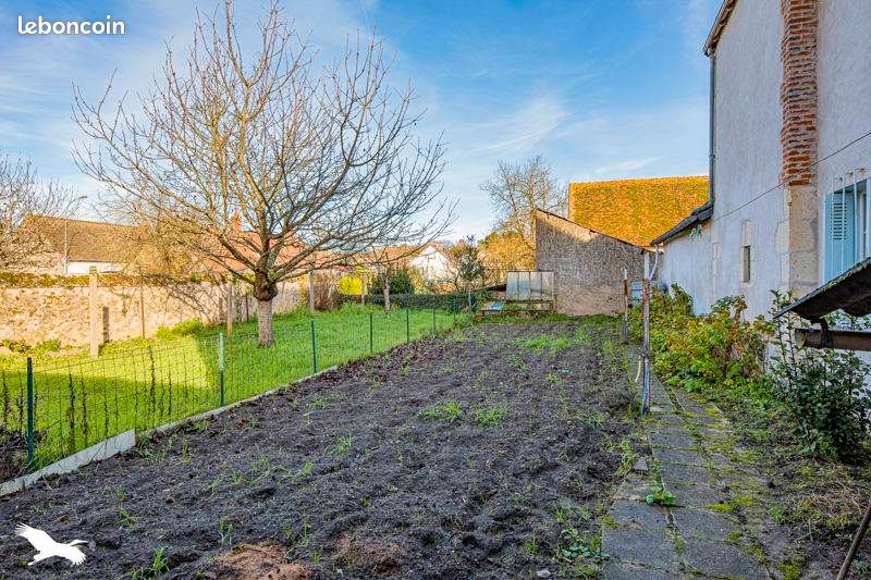 Maison 5 pièces 87 m² · à Descartes · 87 m² · 161 250 €