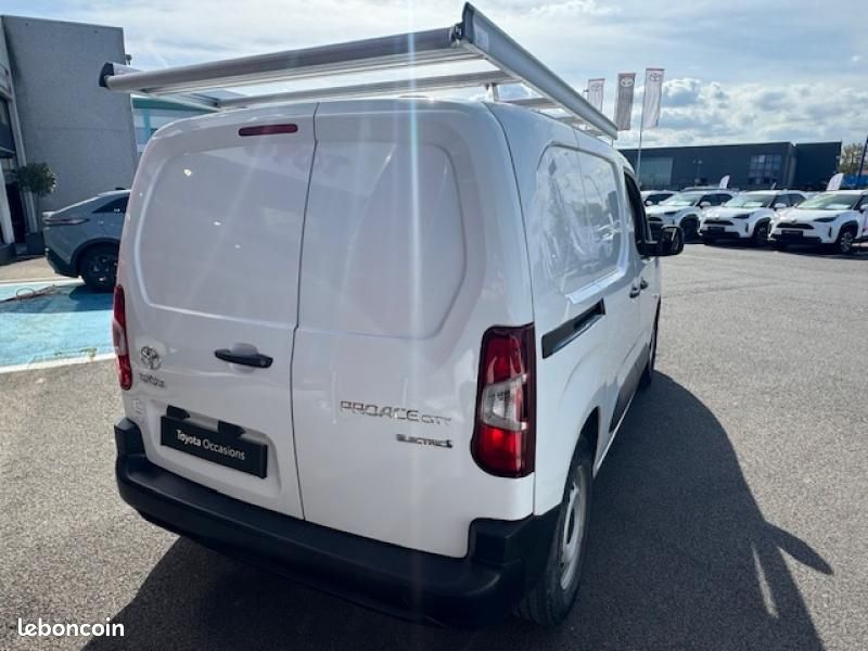 Toyota PROACE CITY Electric Medium 50 kWh Dynamic RC23 + Galerie (image 7)