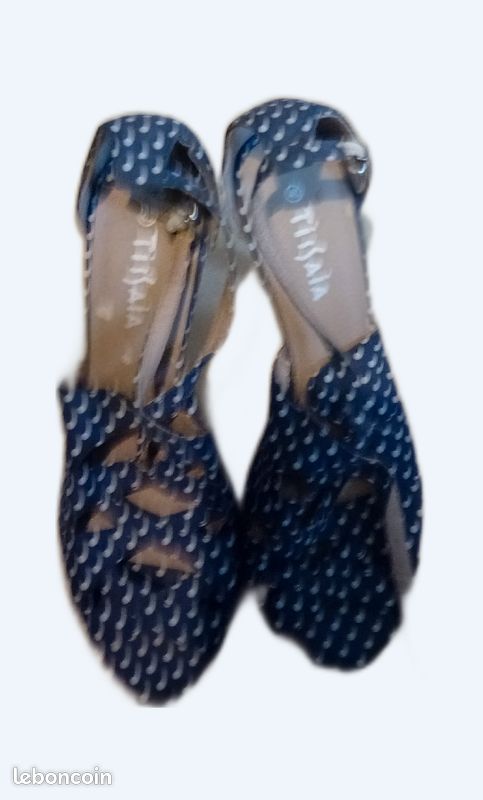 Sandales à talons (image 1)