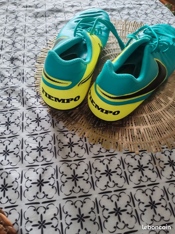 Chaussure de foot (image 2)