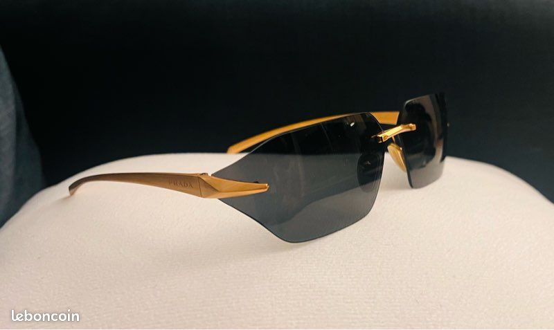 Prada Lunette de soleil Runway homme à monture métallique cuivre