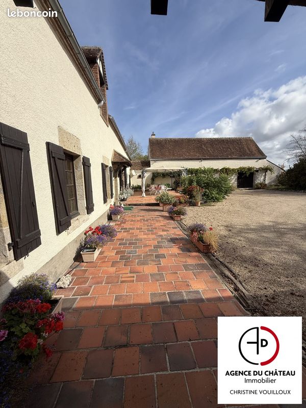 Maison 7 pièces 280 m² · à Bray-Saint-Aignan · 280 m² · 375 000 €