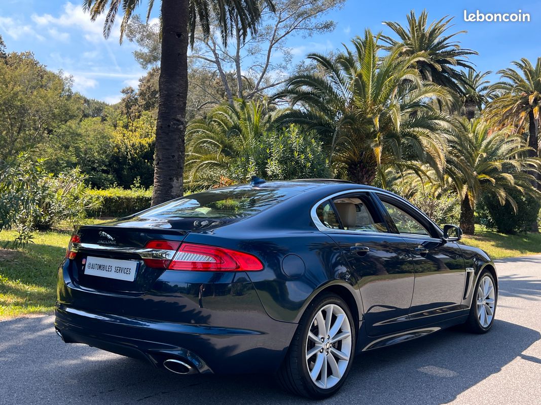 JAGUAR XF (2) 3.0 V6 D 240 BVA LUXE PREMIUM SERIE LIMITE / Historique d'entretien / Garantie (image 12)