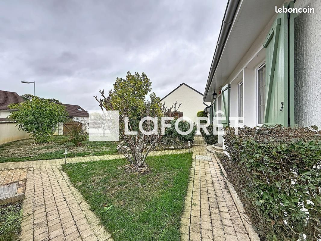 Maison 5 pièces 100 m² · à Moissy-Cramayel · 100 m² · 335 000 €