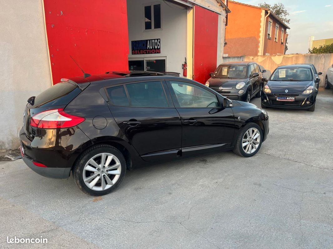 RENAULT Megane III XV DE FRANCE 2.0L DIESEL DCI 150 CH BOITE AUTO | RÉVISÉE & GARANTIE 12 MOIS (image 20)