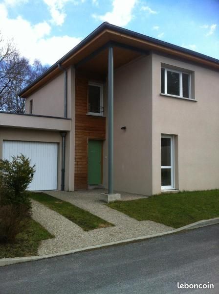 Maison 4 pièces 89 m² · à Sainte-Sigolène · 89 m² · 845 €/mois