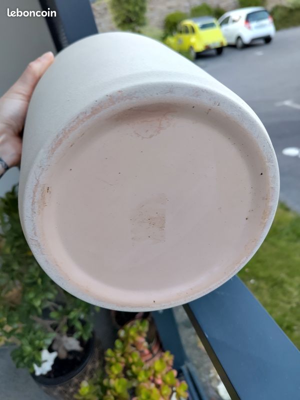 Grand cache-pot en céramique beige sable Diamètre 24 cm (image 2)