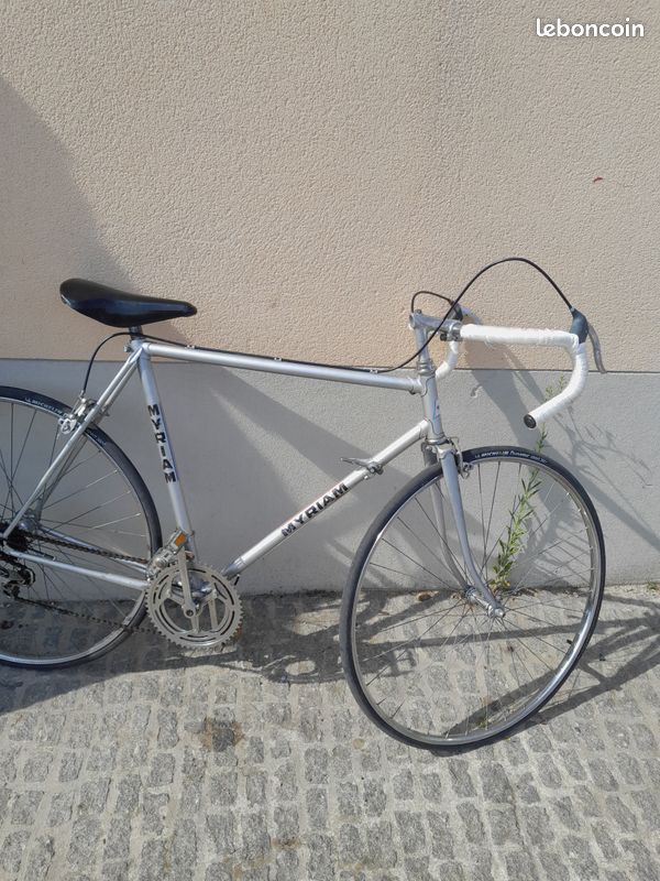 Vélo course (image 1)