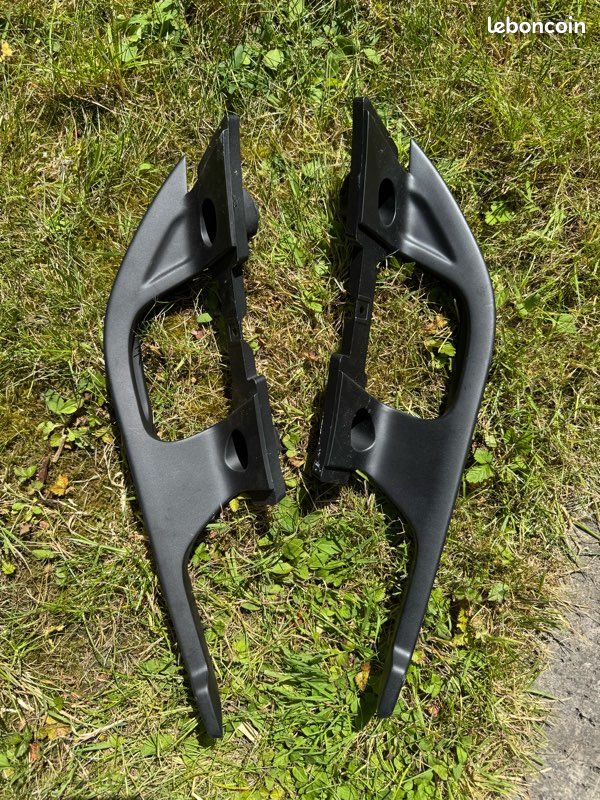Lot 5800 Poignées d`Armoires Neuves, 0,95$ch - Lots de surplus